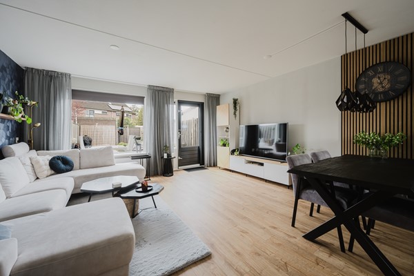 Medium property photo - P. Hellendaalstraat 14, 3208 AP Spijkenisse